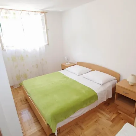 Apartment Tonka Makarska