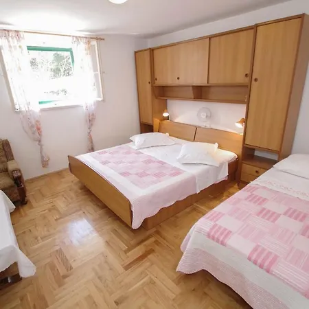 Tonka Apartment *