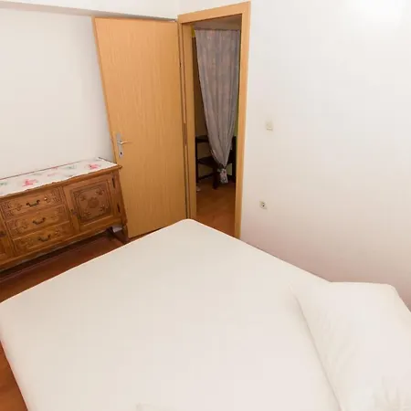 Tonka Apartment