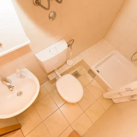 Tonka Apartment Makarska