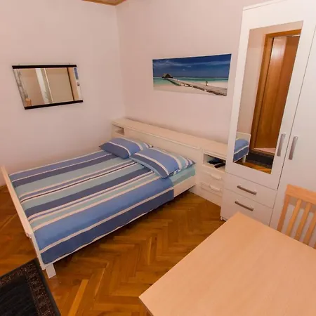 Apartment Tonka Makarska