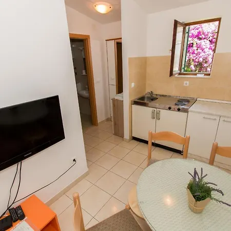 Tonka Apartment Makarska