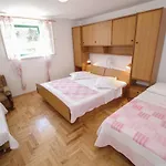Tonka Apartment *