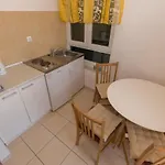 Tonka Apartment *