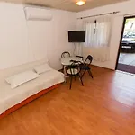 Tonka Apartment